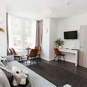 Апарт-отель Design Lytham